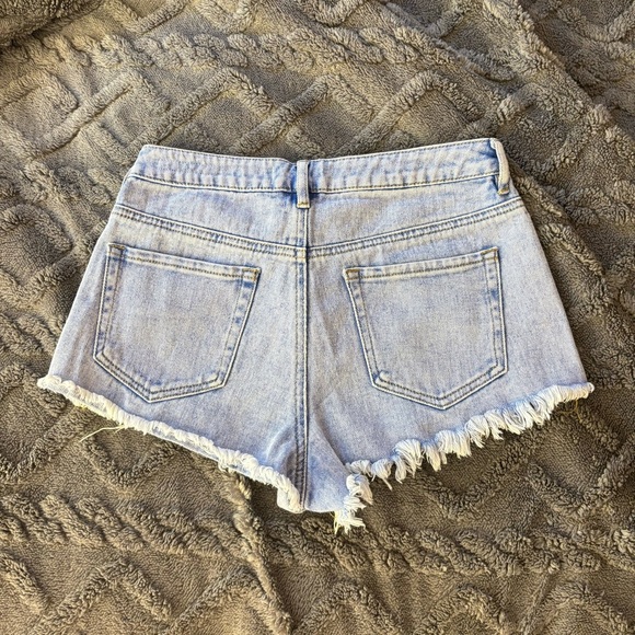 Women’s PacSun High Rise Distressed Jean Shorts - Picture 2 of 4